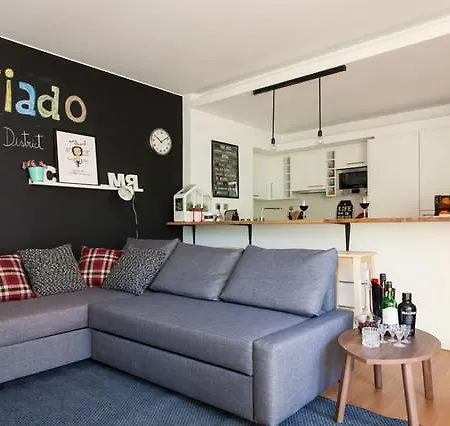 St. Luiz Chiado Apart דירה *